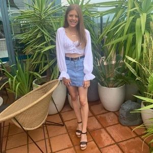 Meet your Posher, Adriana